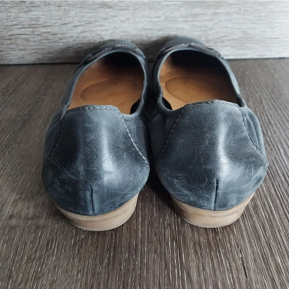 Clarks Lyrical Rhyme Ballet Flat Size 9